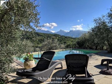 cf1b55b3-bd92-50c6-3aee-45471c34fae7