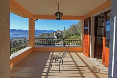 e9c367e8-472f-8a50-e1cb-0979bc41d526