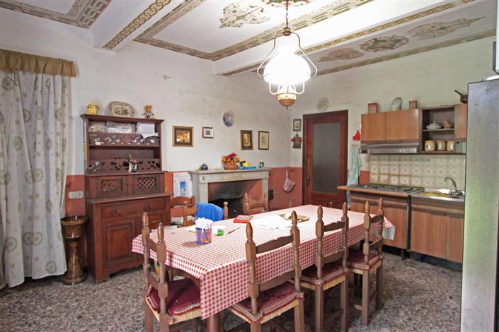 Image No.12-Villa de 15 chambres à vendre à Fivizzano