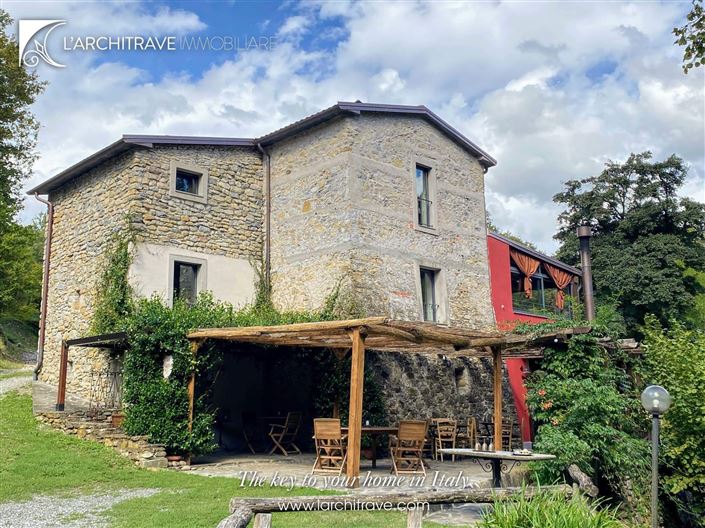 Image No.2-Villa de 4 chambres à vendre à Licciana Nardi