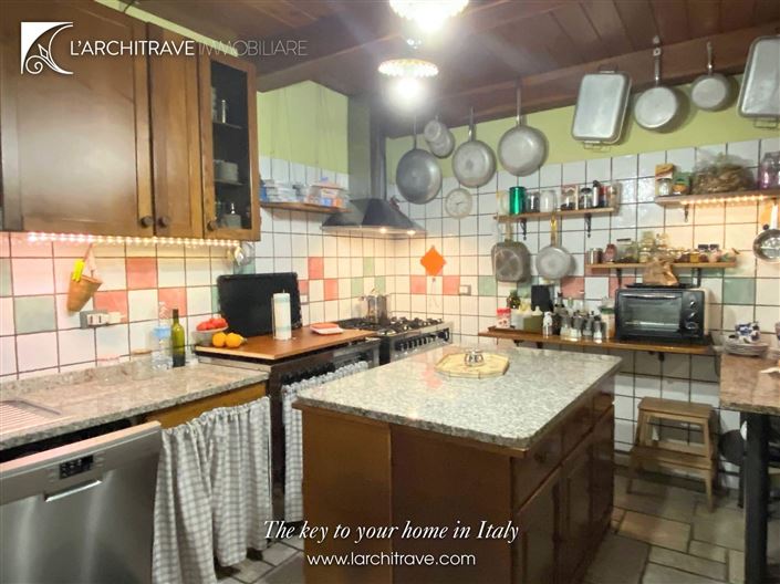 Image No.8-Villa de 4 chambres à vendre à Licciana Nardi