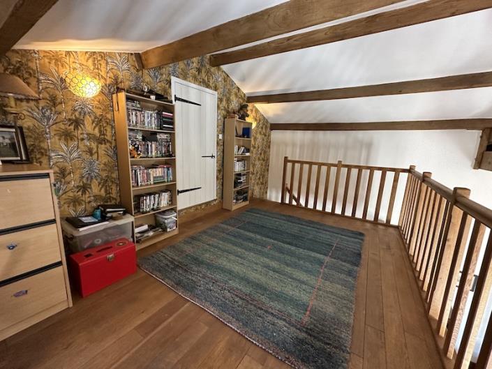 Image No.7-5 Bed Country House for sale