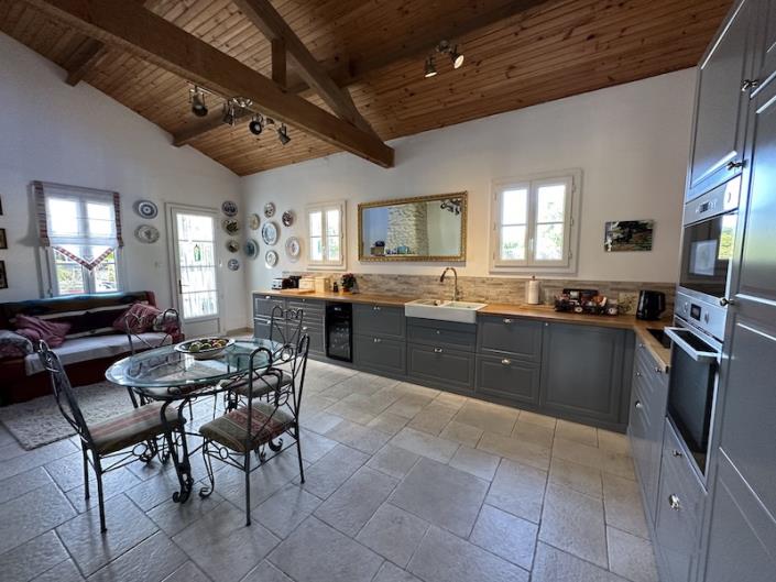 Image No.11-5 Bed Country House for sale