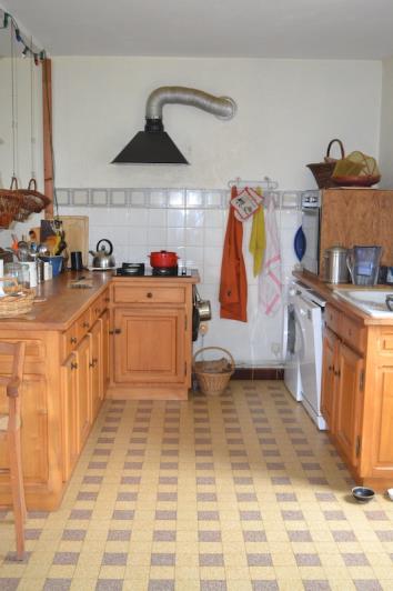 Image No.12-Maison de campagne de 4 chambres à vendre à Salles-Lavalette