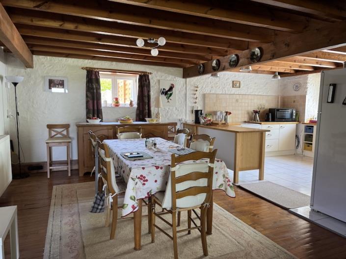 Image No.10-3 Bed Country House for sale