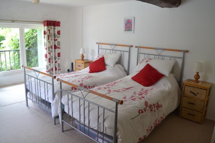 Image No.6-3 Bed Country House for sale