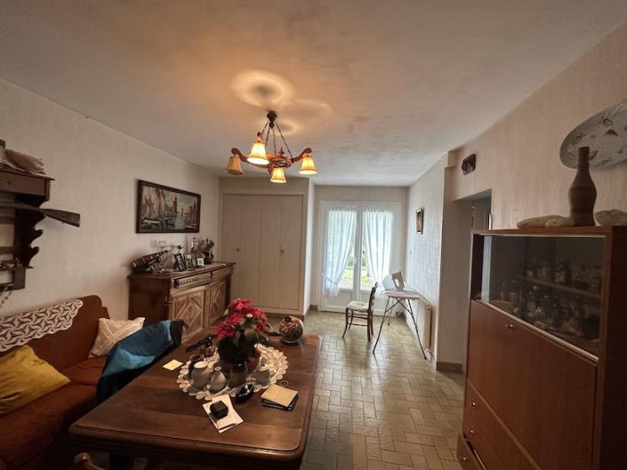 Image No.7-4 Bed House for sale