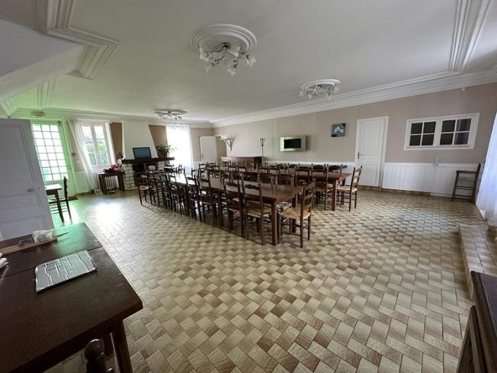 Image No.3-Commercial de 18 chambres à vendre à Aubeterre-sur-Dronne