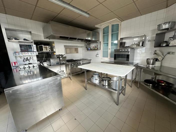 Image No.8-Commercial de 18 chambres à vendre à Aubeterre-sur-Dronne