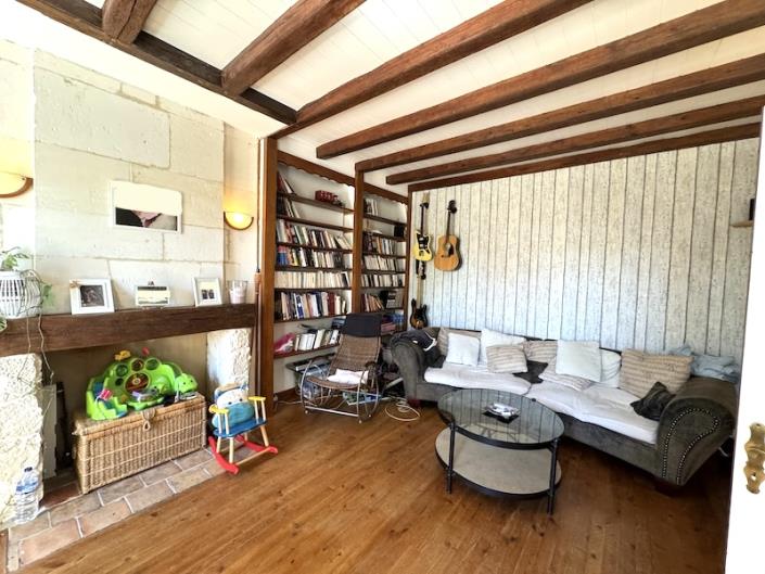 Image No.9-4 Bed House for sale