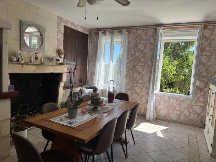 Image No.2-Maison de campagne de 5 chambres à vendre à Segonzac