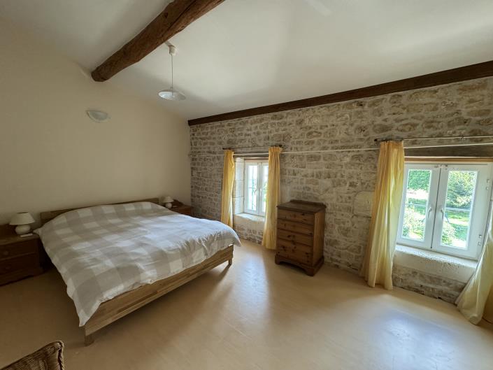 Image No.9-Maison de campagne de 15 chambres à vendre à Brie-sous-Mortagne