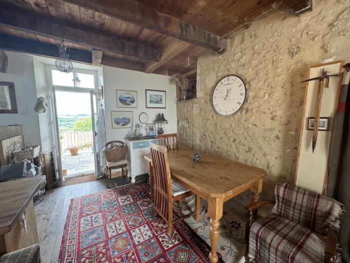 Image No.8-3 Bed House for sale