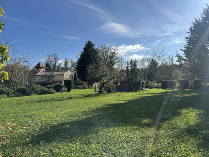 Image No.3-3 Bed House for sale