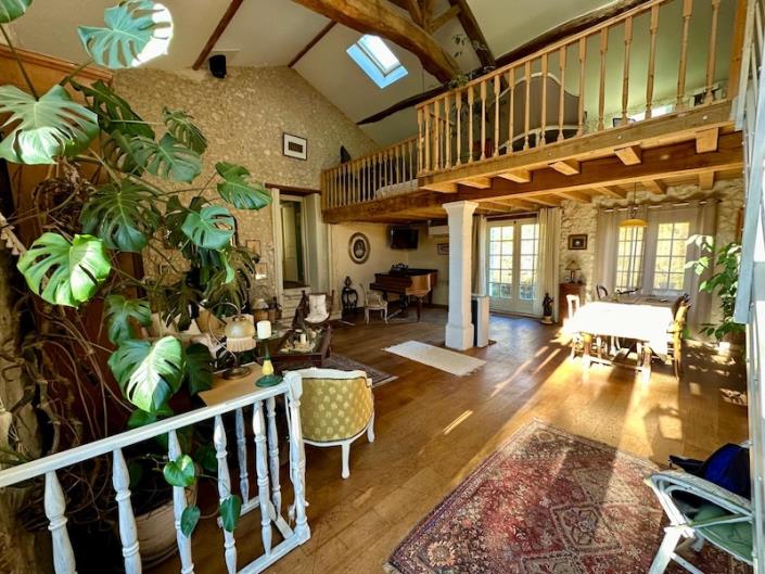 Image No.4-3 Bed Farmhouse for sale