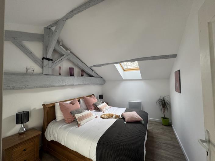 Image No.8-Maison de campagne de 4 chambres à vendre à Chalais