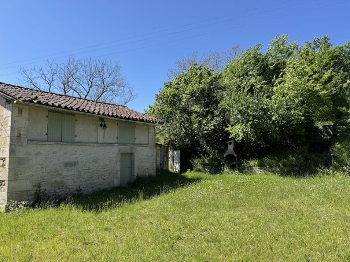 Image No.9-Maison de campagne de 4 chambres à vendre à Champagne-et-Fontaine