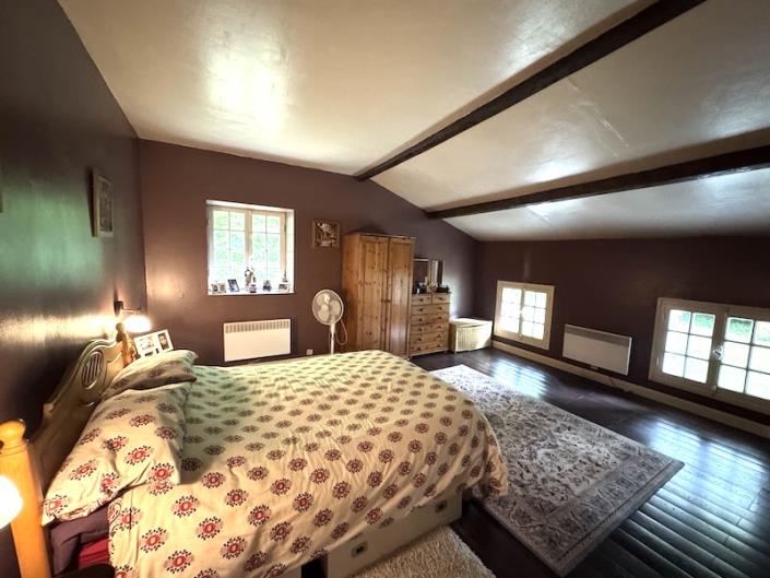 Image No.11-Maison de campagne de 4 chambres à vendre à Chalais