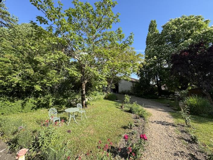 Image No.10-Maison de campagne de 4 chambres à vendre à Rioux-Martin