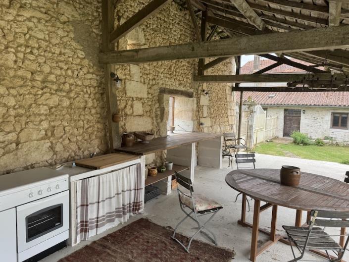 Image No.8-Propriété de pays de 4 chambres à vendre à Aubeterre-sur-Dronne