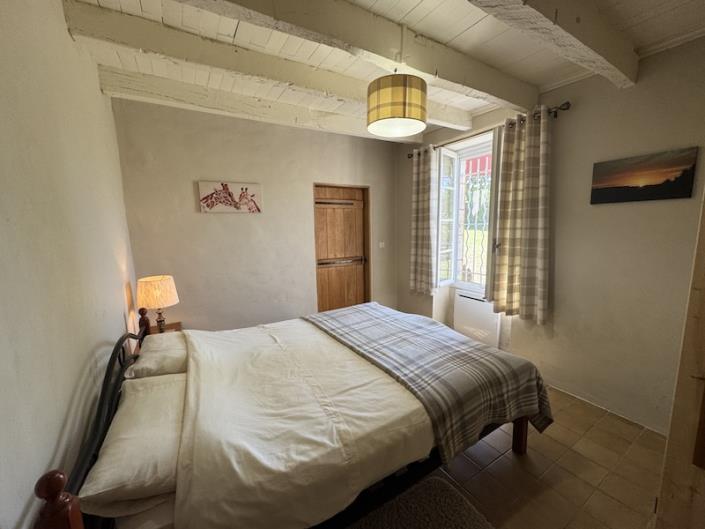 Image No.5-Maison de campagne de 3 chambres à vendre à Brossac