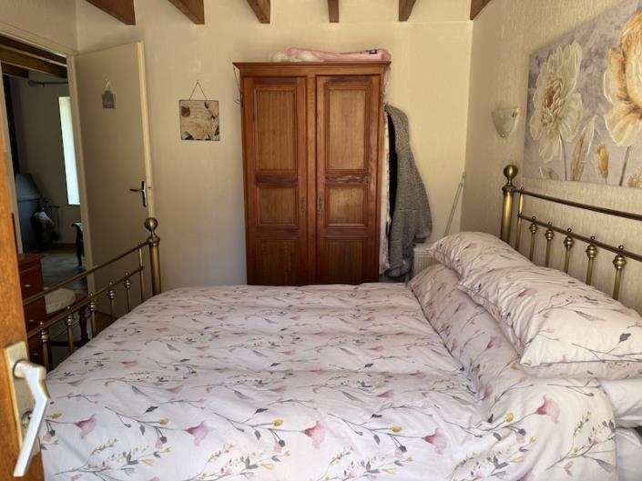 Image No.3-2 Bed Country Property for sale