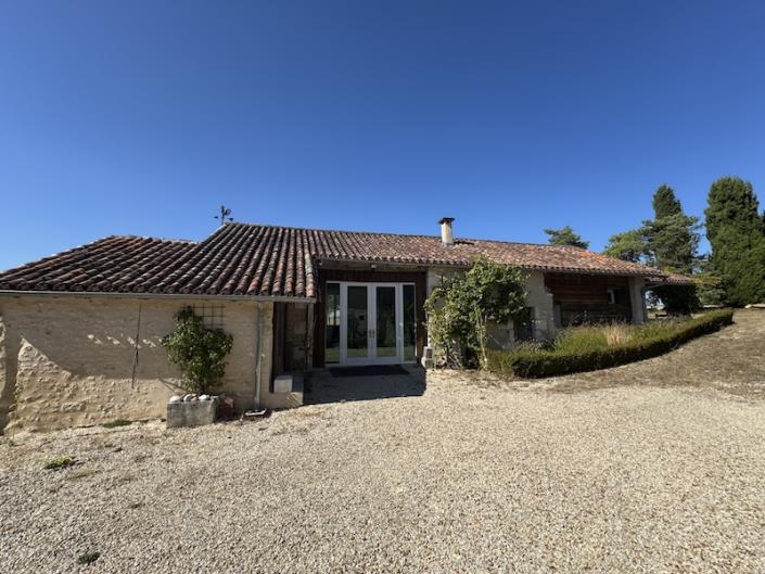 Image No.15-Maison de campagne de 7 chambres à vendre à Vendoire