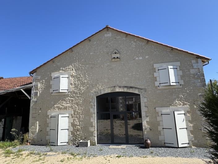 Image No.3-Propriété de pays de 8 chambres à vendre à Montagrier