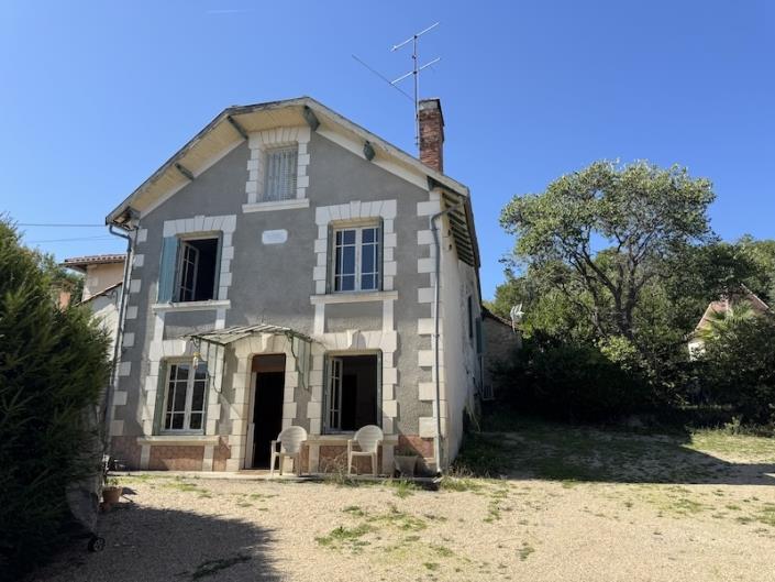 Image No.6-Propriété de pays de 8 chambres à vendre à Montagrier