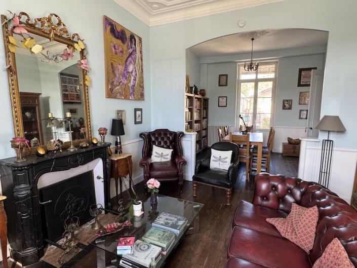 Image No.2-5 Bed Chateaux for sale