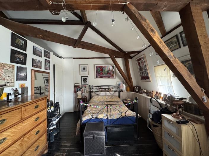 Image No.8-5 Bed Chateaux for sale