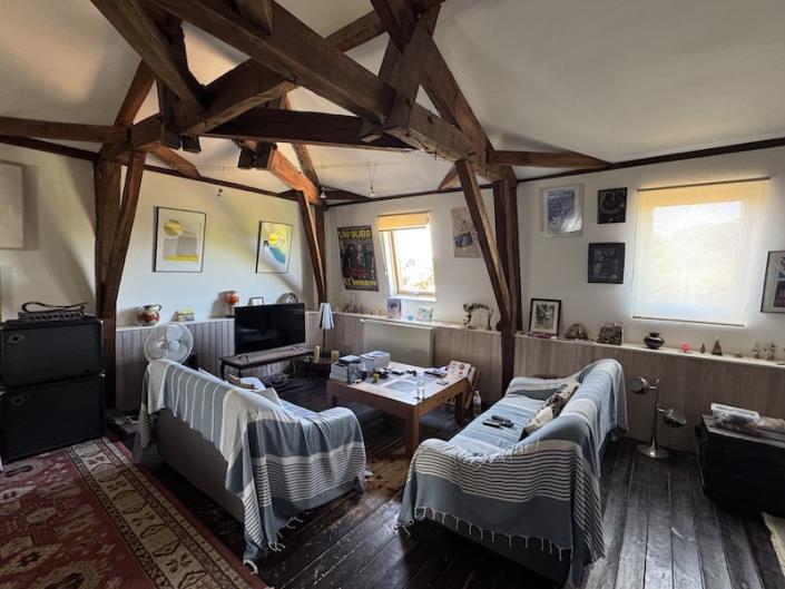 Image No.9-5 Bed Chateaux for sale