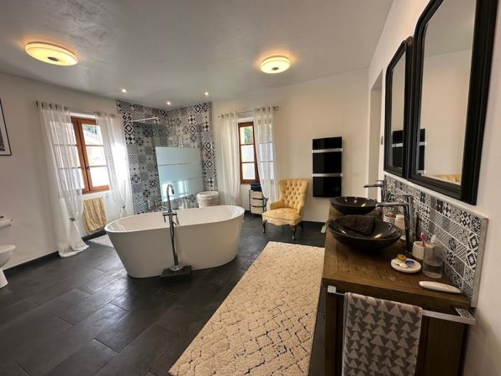 Image No.6-Maison de village de 3 chambres à vendre à Saint-Paul-Lizonne