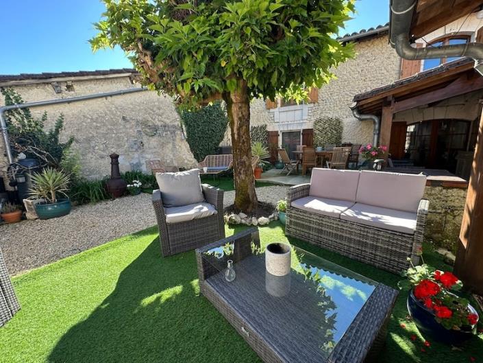 Image No.8-Maison de village de 3 chambres à vendre à Saint-Severin