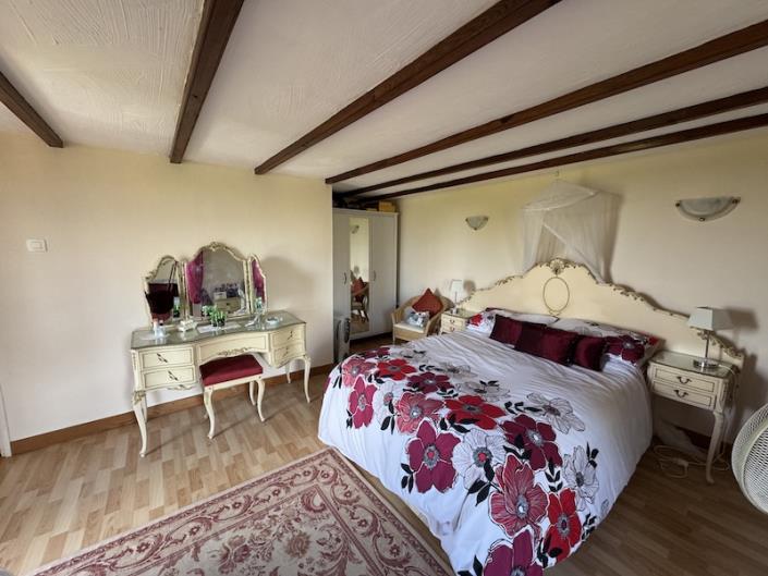 Image No.6-Maison de campagne de 3 chambres à vendre à Saint-Aigulin