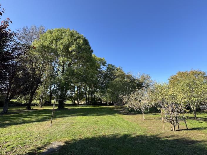 Image No.3-Maison de campagne de 4 chambres à vendre à Verteillac