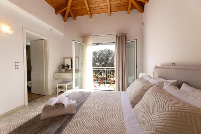 Image No.9-Villa de 2 chambres à vendre à Minies