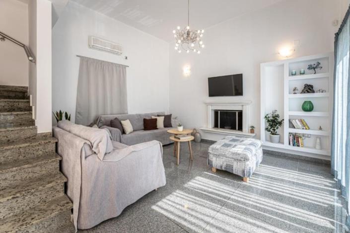 Image No.6-Villa de 2 chambres à vendre à Minies