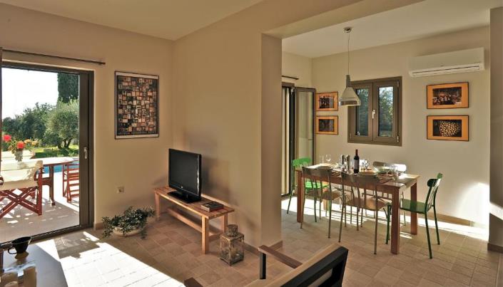 Image No.4-Villa de 5 chambres à vendre à Minies