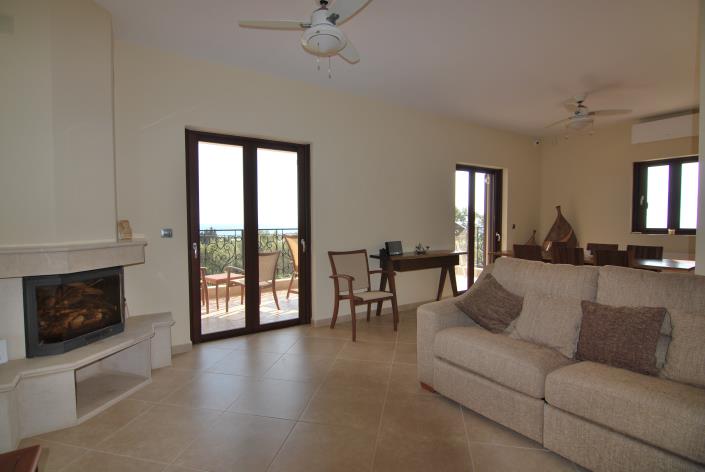 Image No.10-Villa de 3 chambres à vendre à Minies