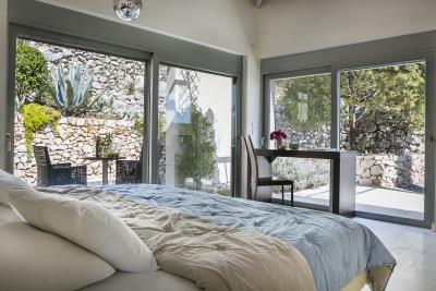 Villa_for_sale_close_to_Fiskardo_Kefalonia--14-