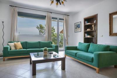 Villa_for_sale_in_Lourdata_Kefalonia--2-