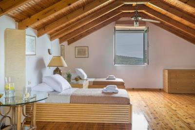 Villa_for_sale_in_Lourdata_Kefalonia--8-