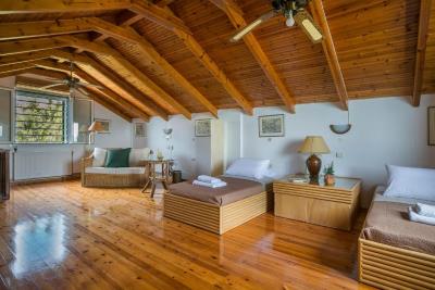 Villa_for_sale_in_Lourdata_Kefalonia--9-