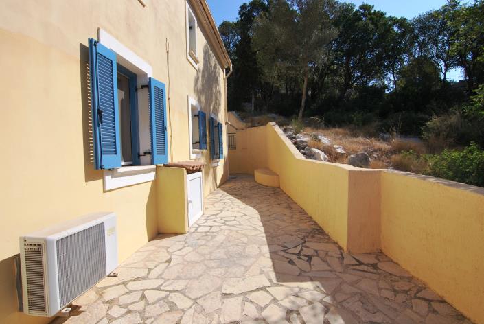 Image No.19-Villa de 4 chambres à vendre à Antipata