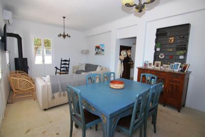 4_bedroom_villa_with_pool_for_sale_in_Fokata_Kefalonia--25-