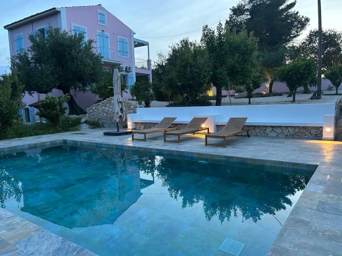 Image No.44-Villa de 5 chambres à vendre à Svoronata