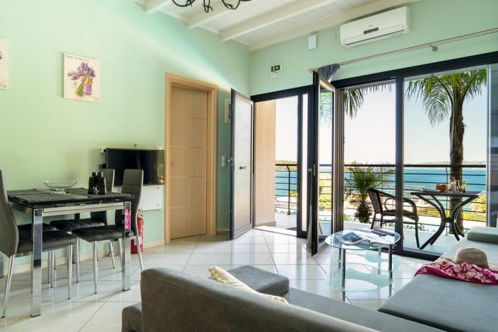 Image No.5-Villa de 5 chambres à vendre à Agios Constantinos