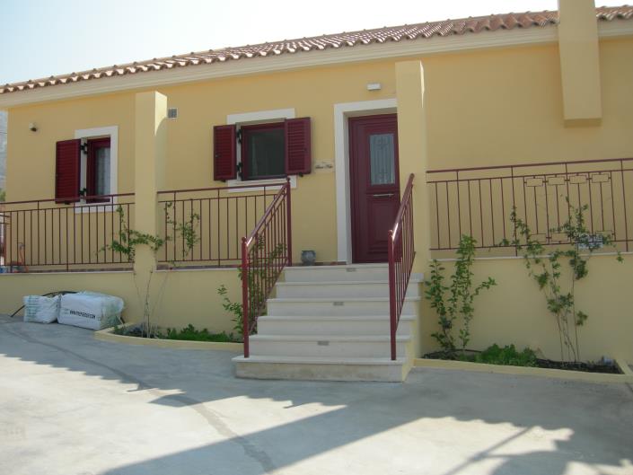 Image No.9-Propriété de 8 chambres à vendre à Platies