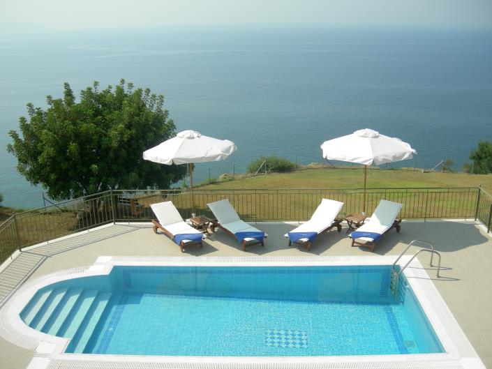 Image No.18-Propriété de 8 chambres à vendre à Platies